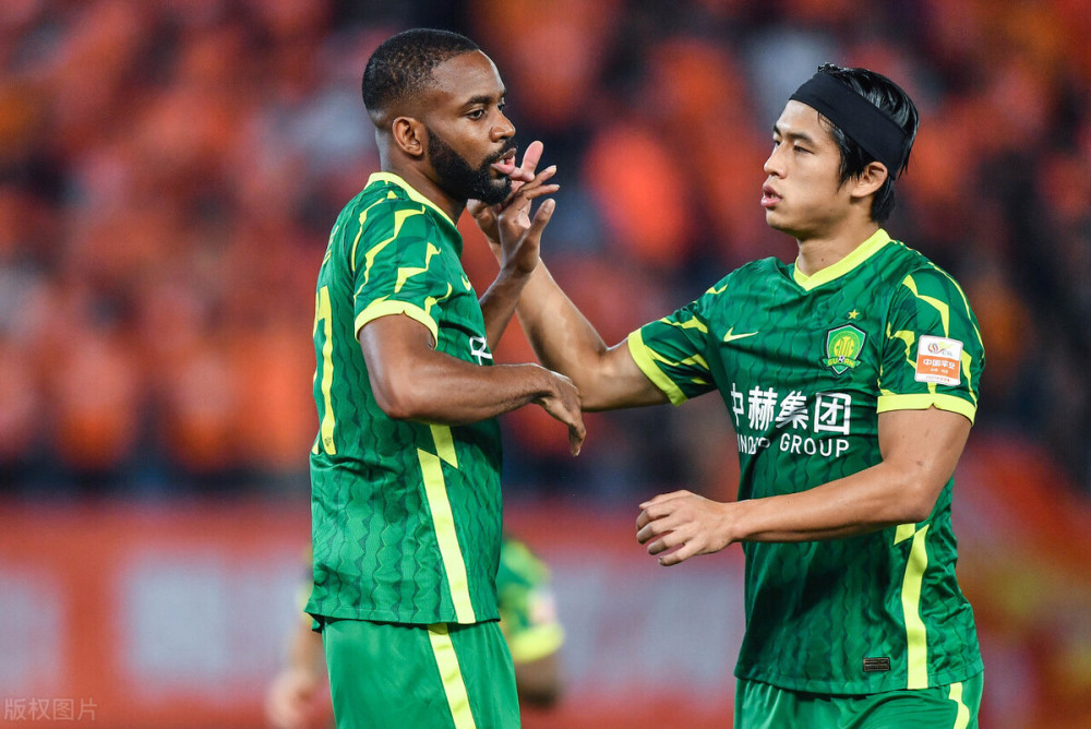  法国国脚租借回归老东家救主  